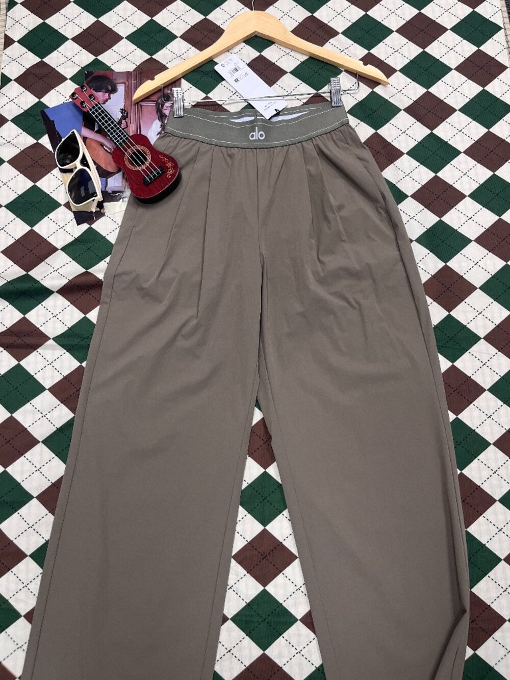 🪂ALO Yoga Suit Up Trouser Olive 🧃（Regular Limited）Wardrobe essentials